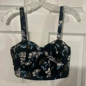 B.O.G Collective Women’s Floral Cropped Tank Top. NWOT. Size Small